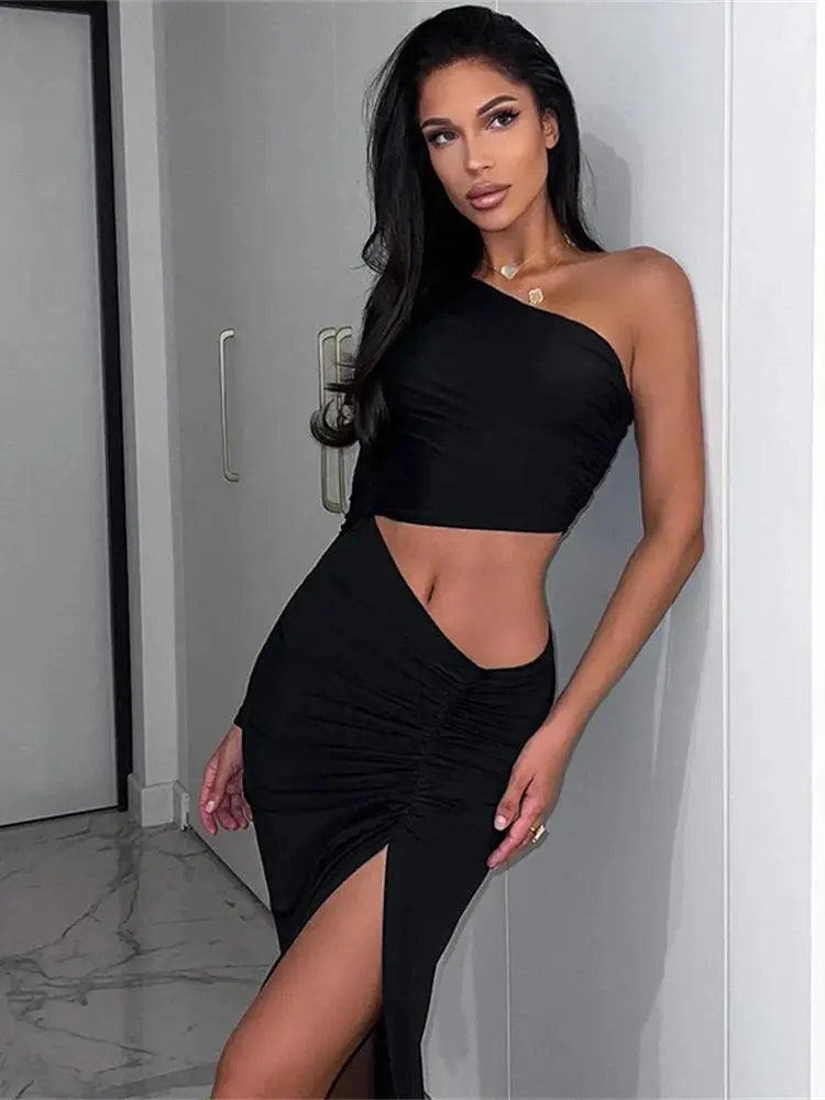 שמלת מקסי צמודה בכתף אחת – קרן