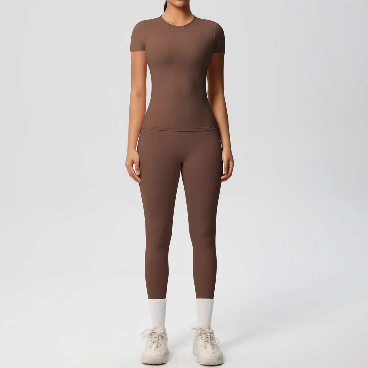 חליפת יוגה חלקה מחטבת – נגה