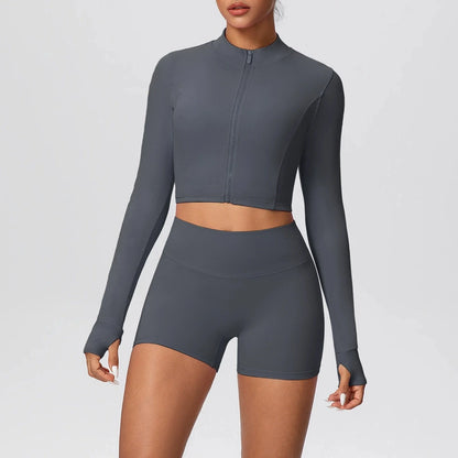 חליפת ספורט קצרה עם שרוול ארוך ורוכסן – מיה