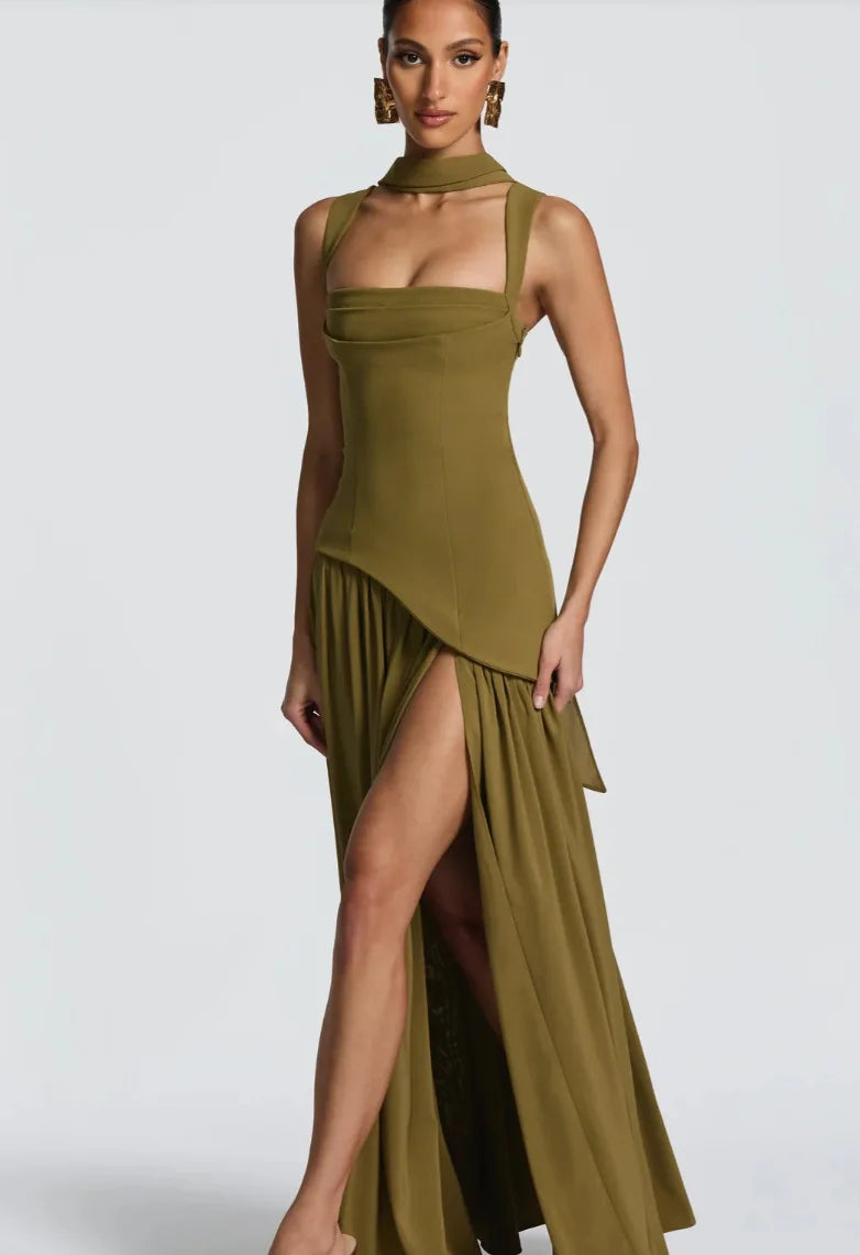 שמלת ערב אסימטרית עם שסע – דניאל