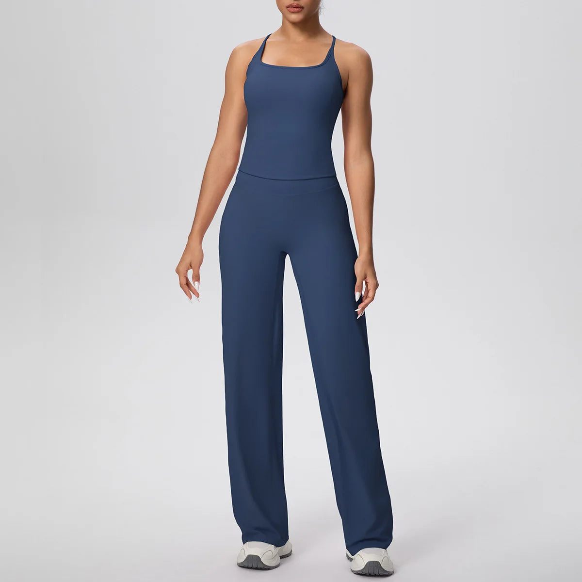 חליפת ספורט חלקה – הדס